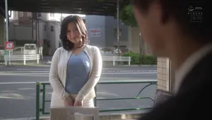 Anh xã yếu không làm lên đỉnh, người vợ lên mạng tìm trai trẻ địt khỏe