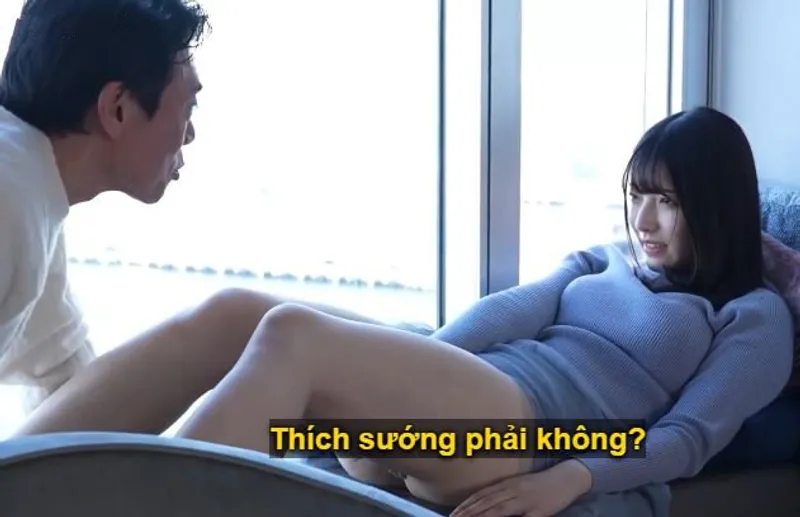 Cuộc chạm trán giữa ông chú với cô diễn viên trẻ mới chân ướt chân ráo tại quán trọ sang trọng.
